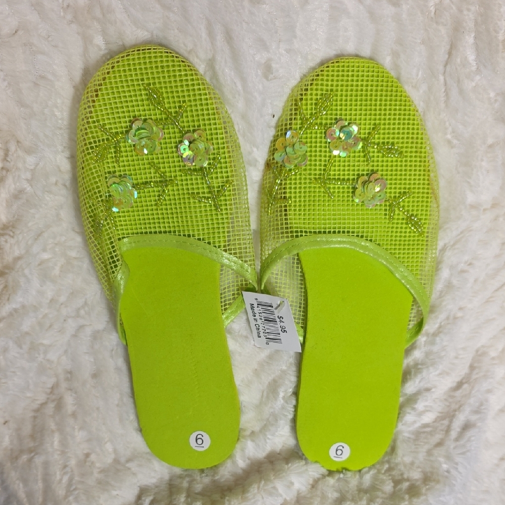 Green Floral Embellished Women's Slippers